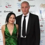 brett desmond net worth